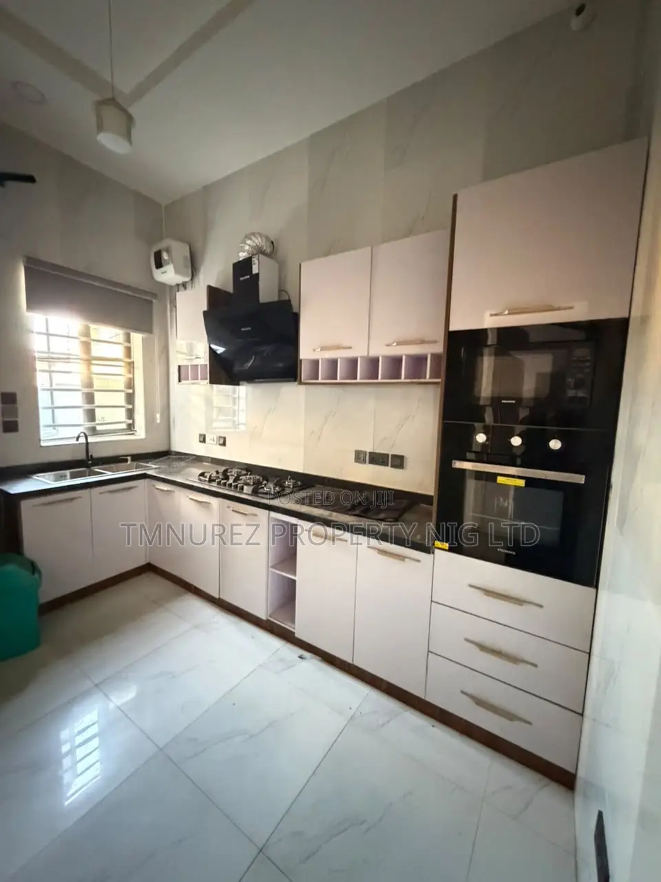 1bdrm Apartment in New Road Opposite for rent