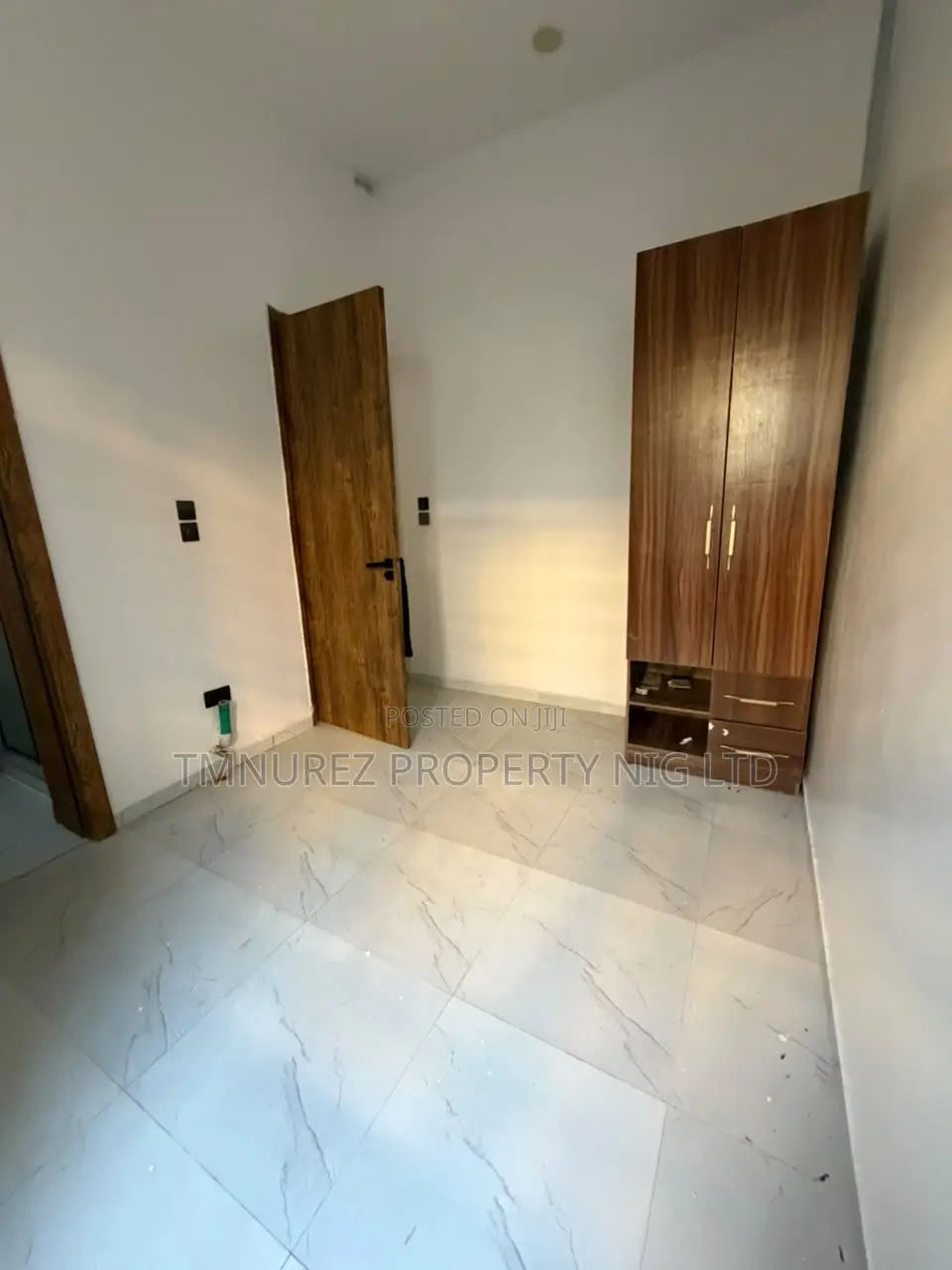1bdrm Apartment in New Road Opposite for rent