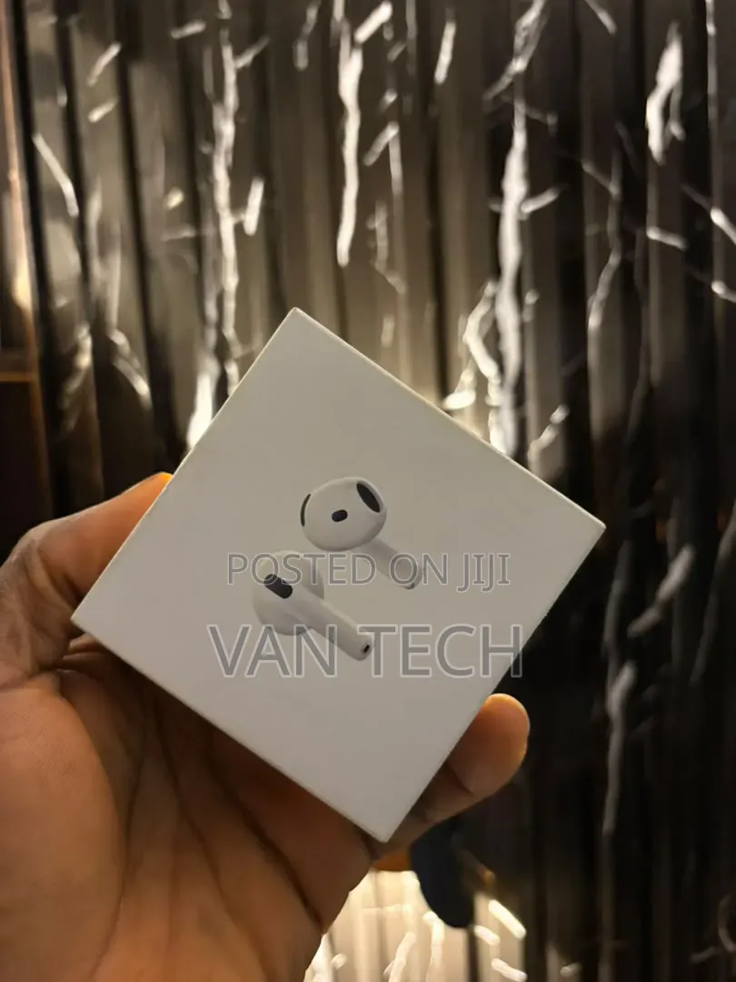 Brand New Original Apple Airpods4