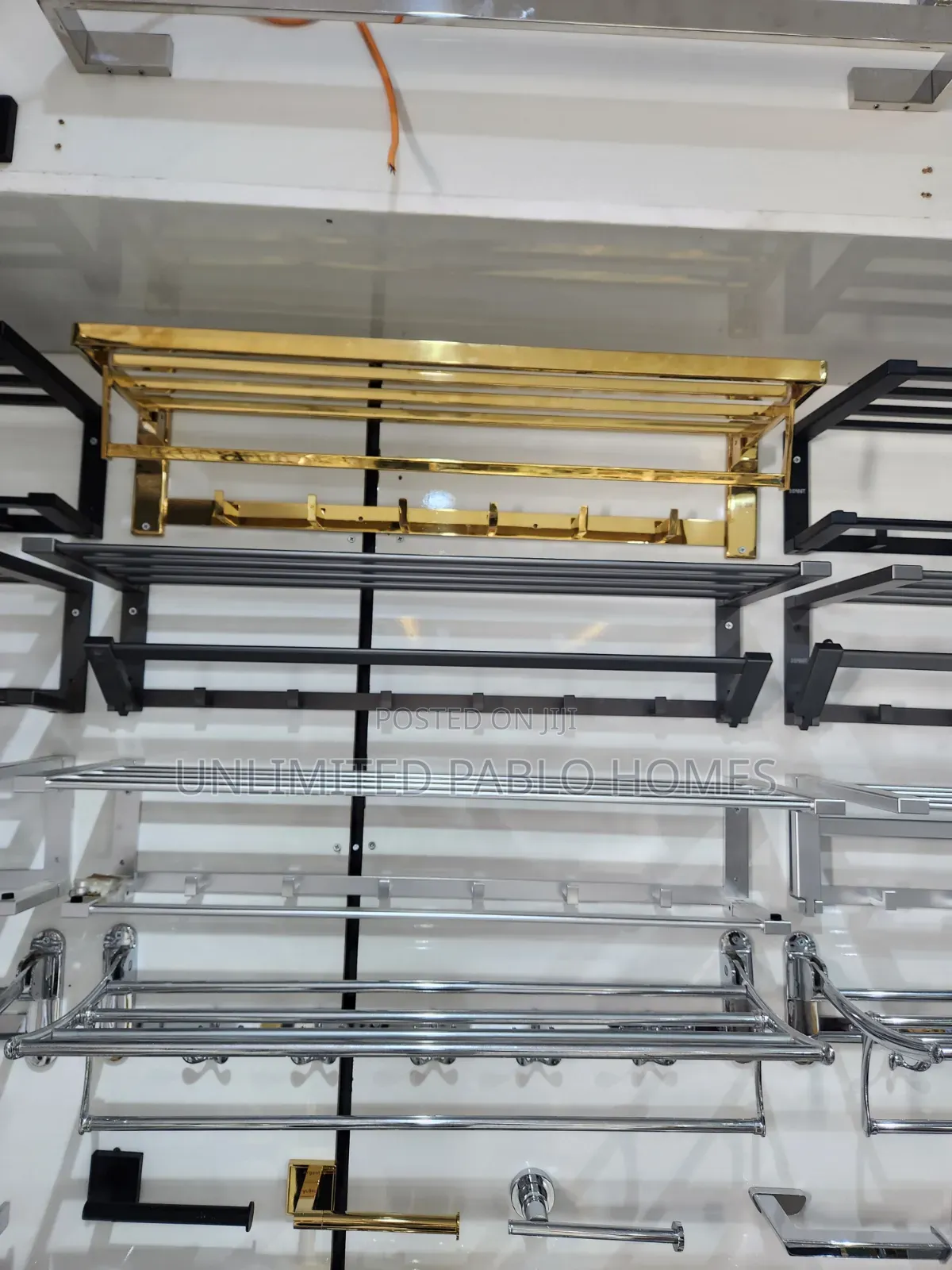 Standard Multi-Tier Towel Drying Rack With Hooks for Bathroom