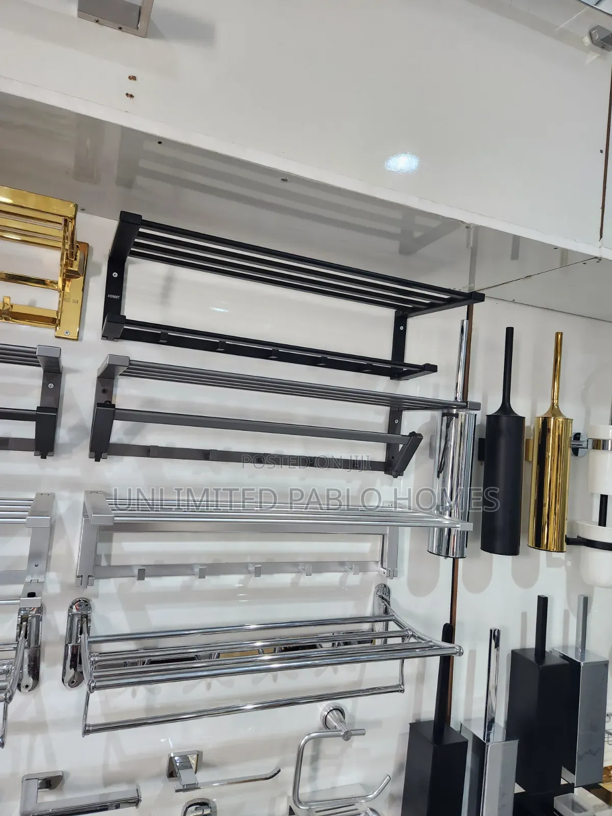 Standard Multi-Tier Towel Drying Rack With Hooks for Bathroom