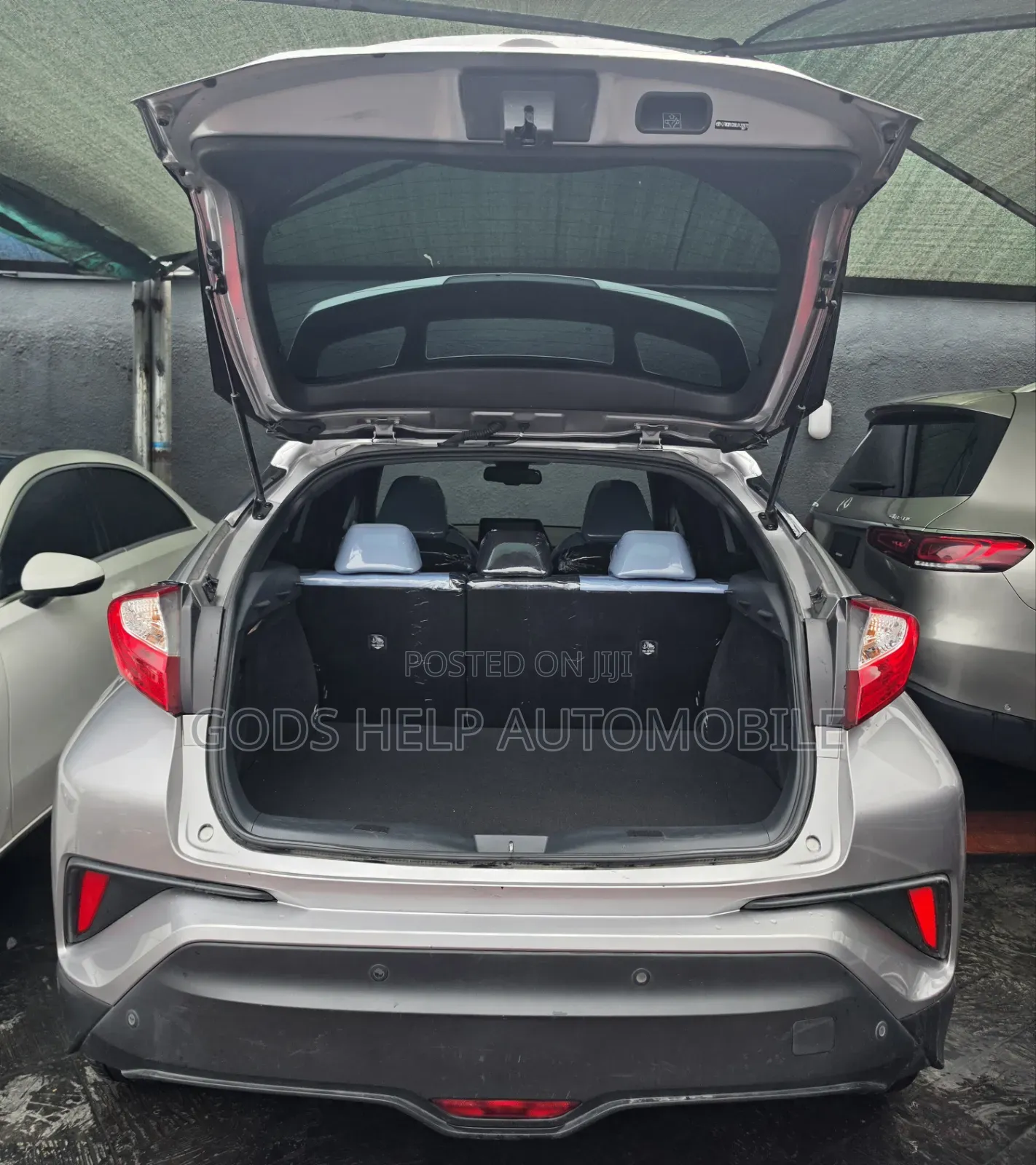 Toyota C-HR 2022 Gold