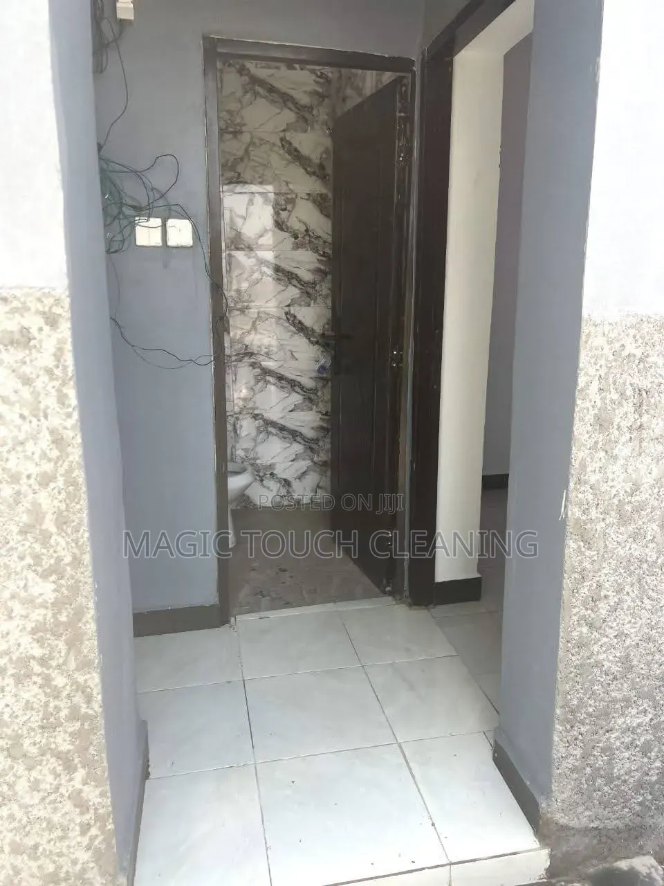 Deep Cleaning Services to Residential and Comm Clients.