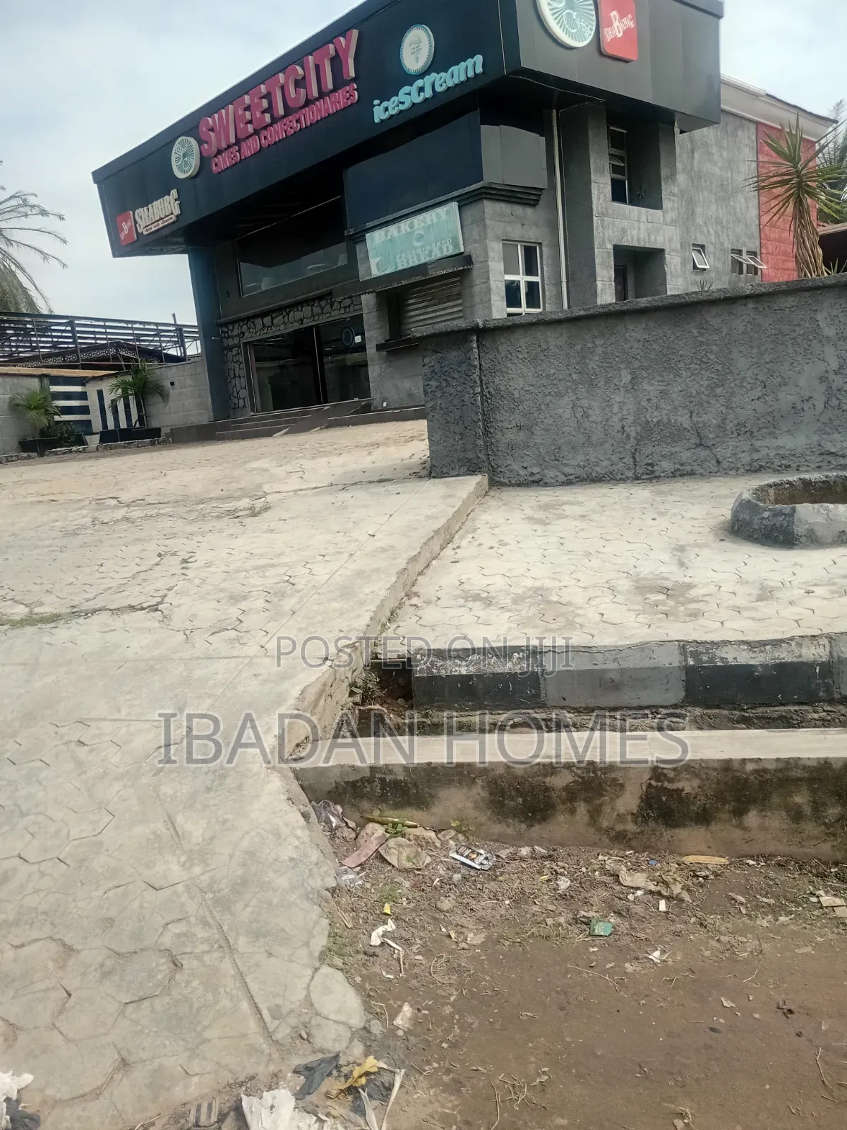 Commercial Duplex for Rent at Awolowo Bodija