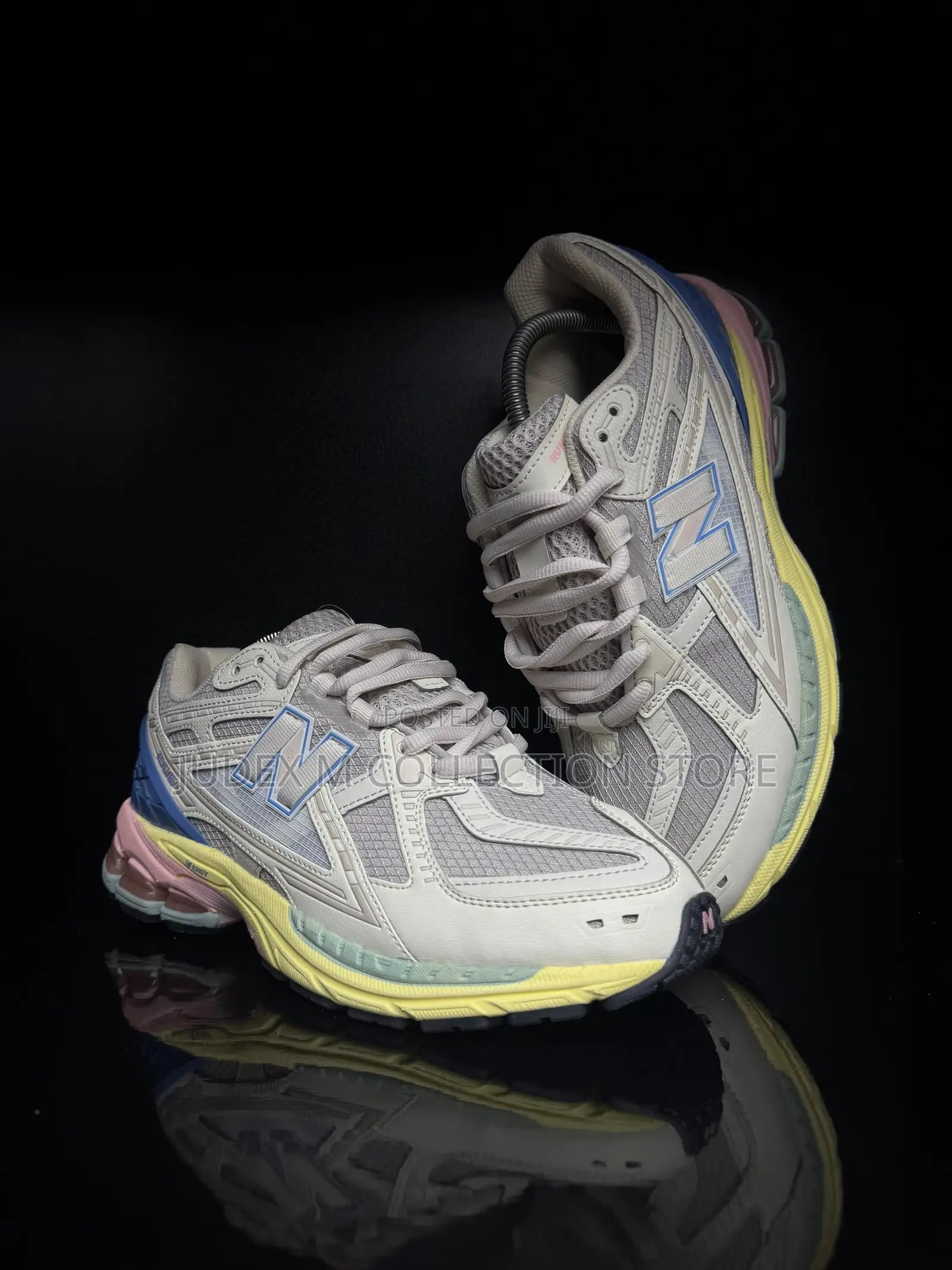 Brand New Balance 1906u Lunar Sneaker