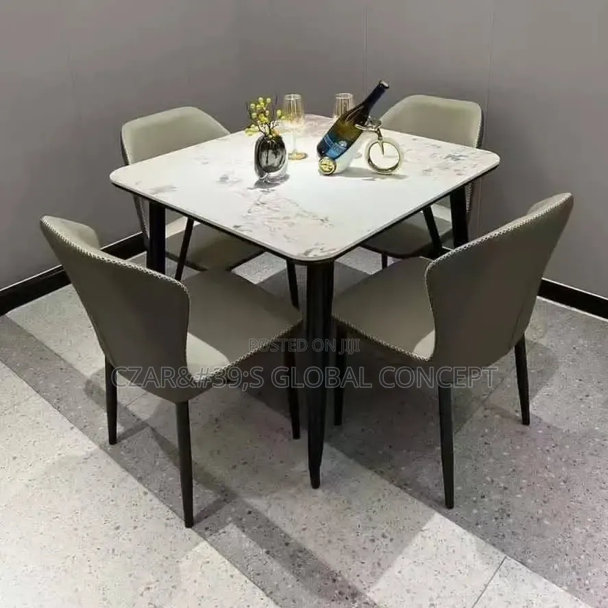 Luzury 4 Seaters Dining Set