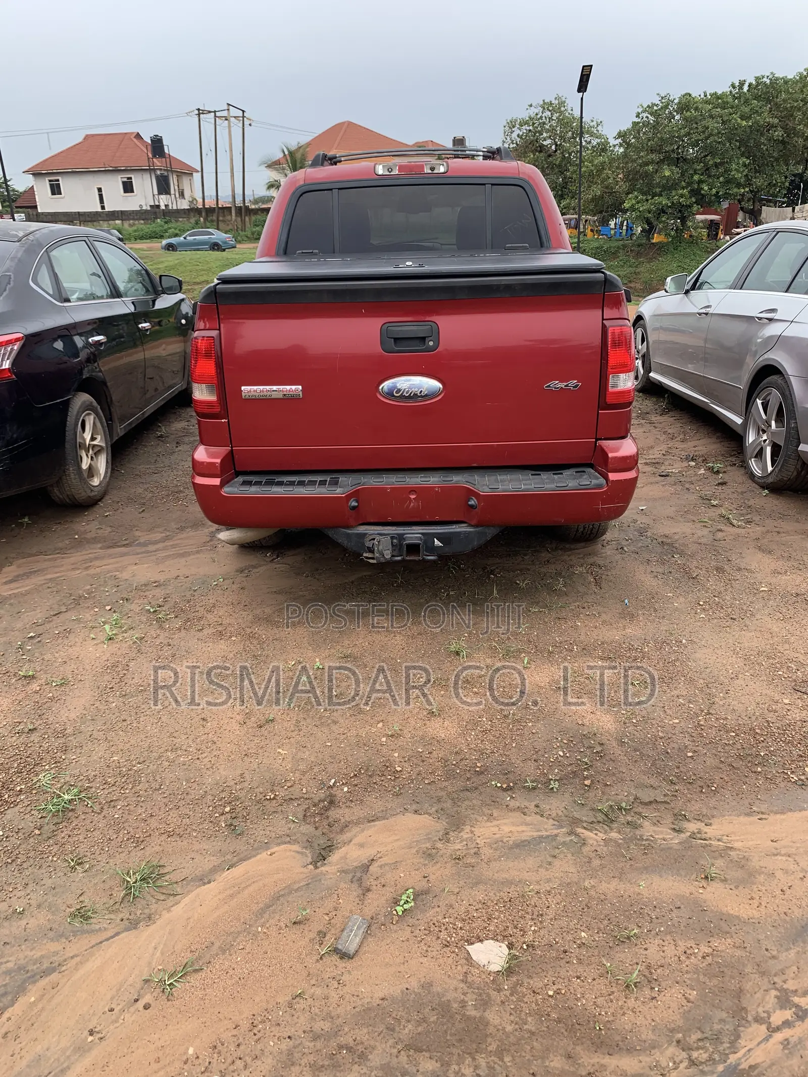 Ford Sport Trac 2009 Red