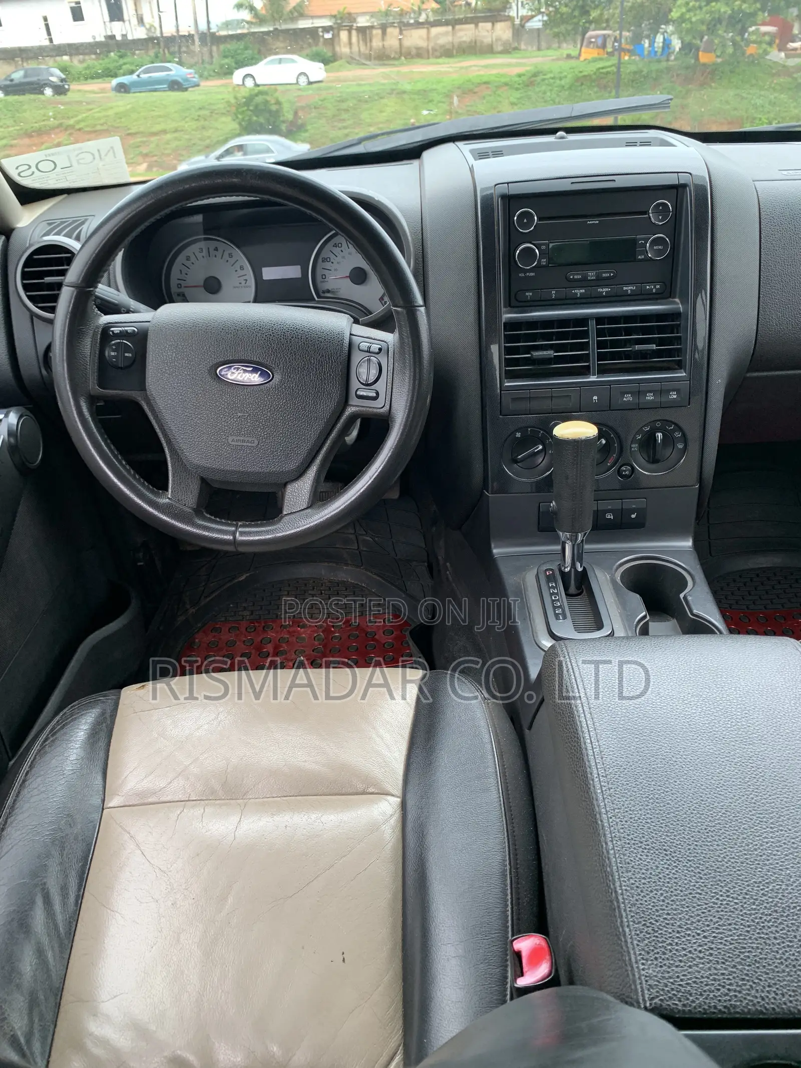 Ford Sport Trac 2009 Red