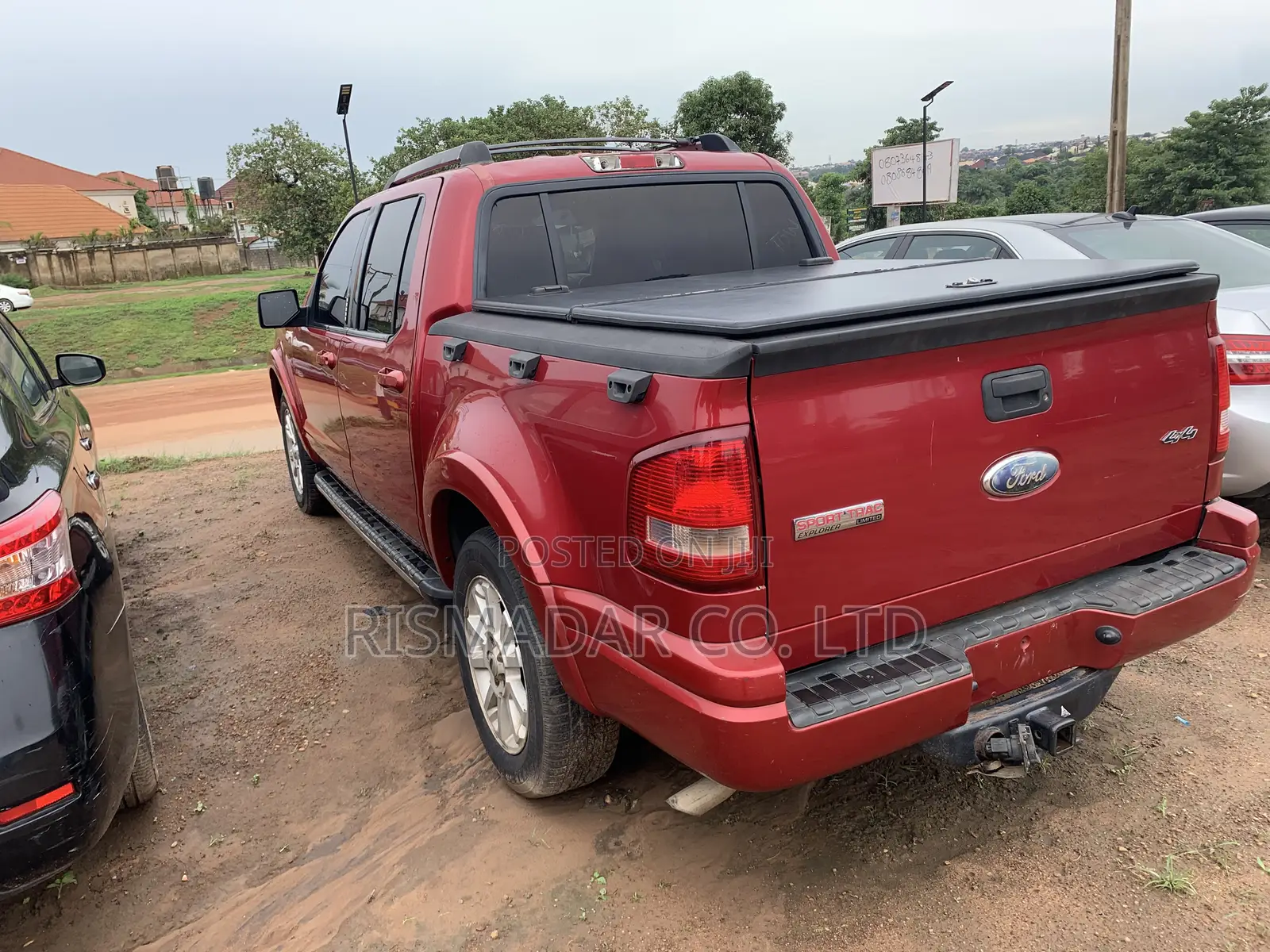 Ford Sport Trac 2009 Red