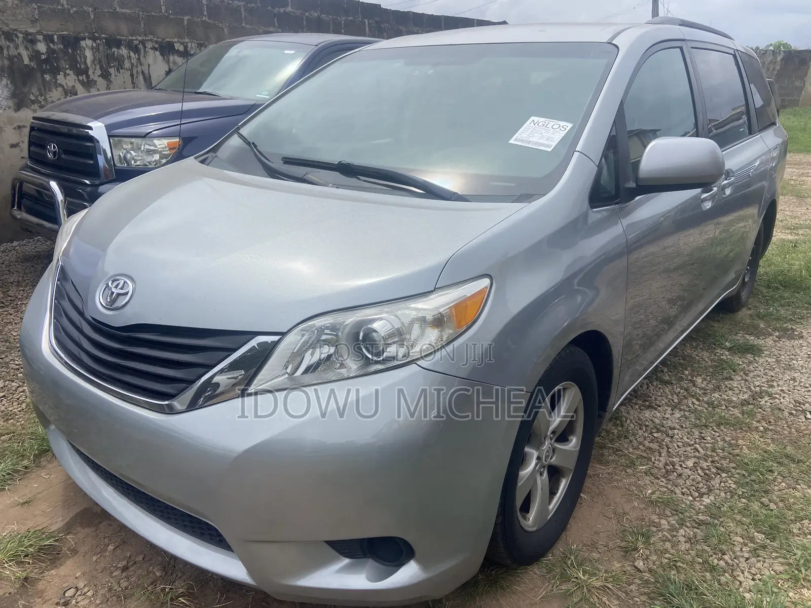 Toyota Sienna LE 8 Passenger 2010