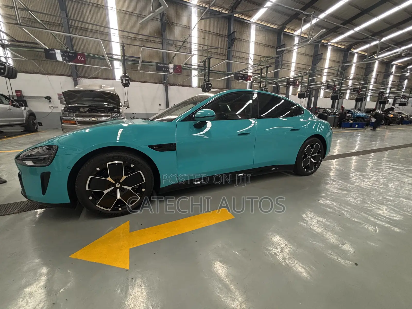 New Xiaomi SU7 2025 Teal