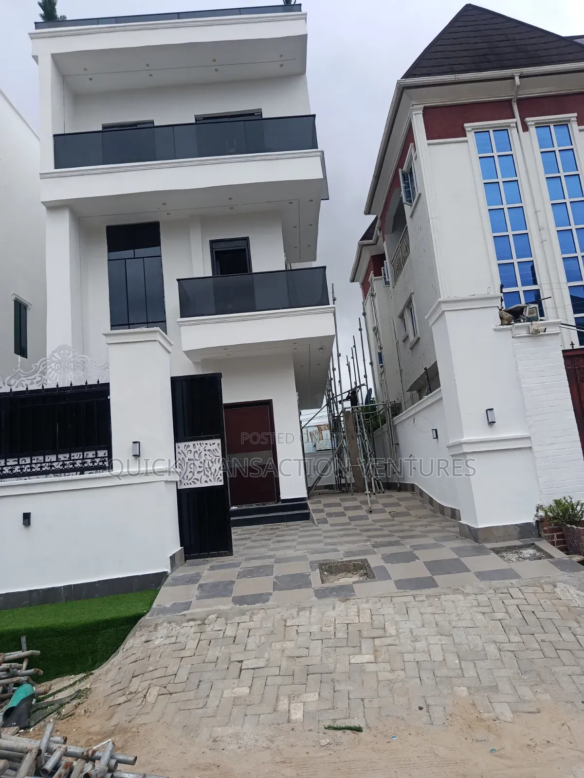 4bdrm Duplex in Startimes Estate, Okota for sale