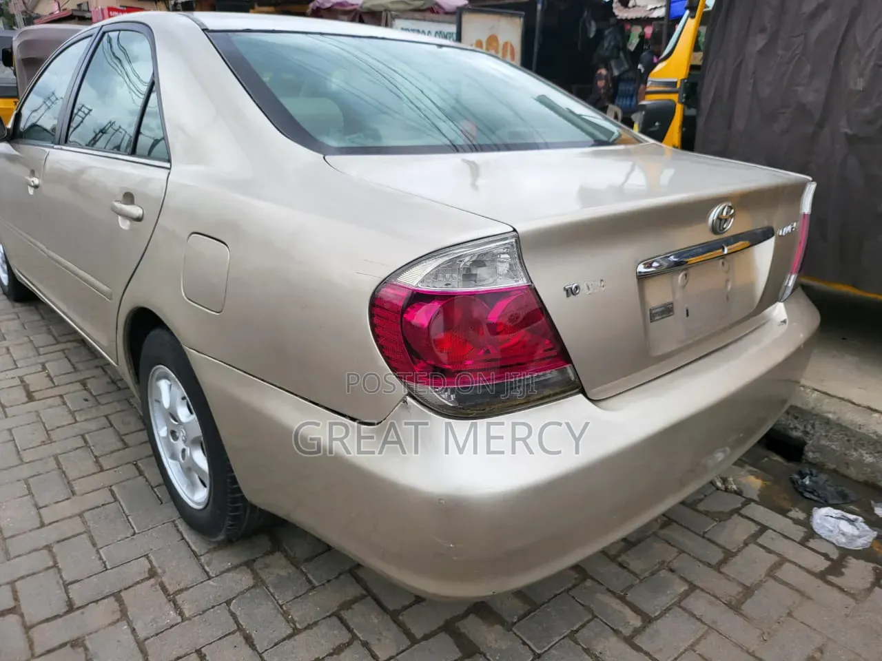 Toyota Camry 2006 Gold
