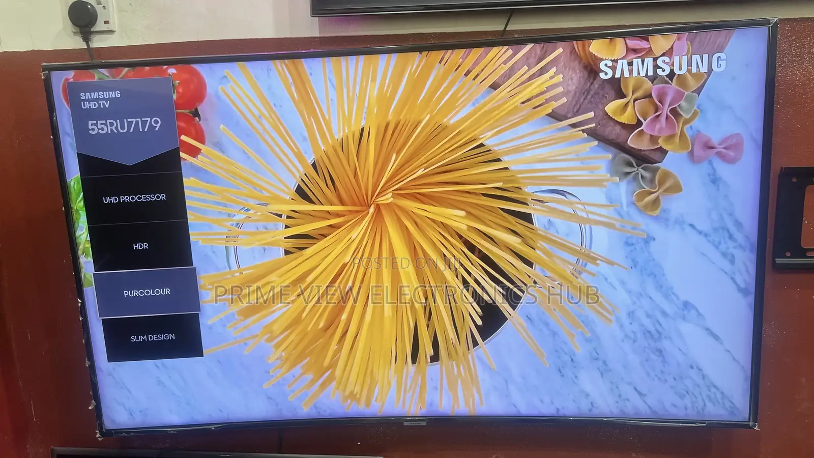Samsung 55 RU7179 UHD Smart TV — UK Used