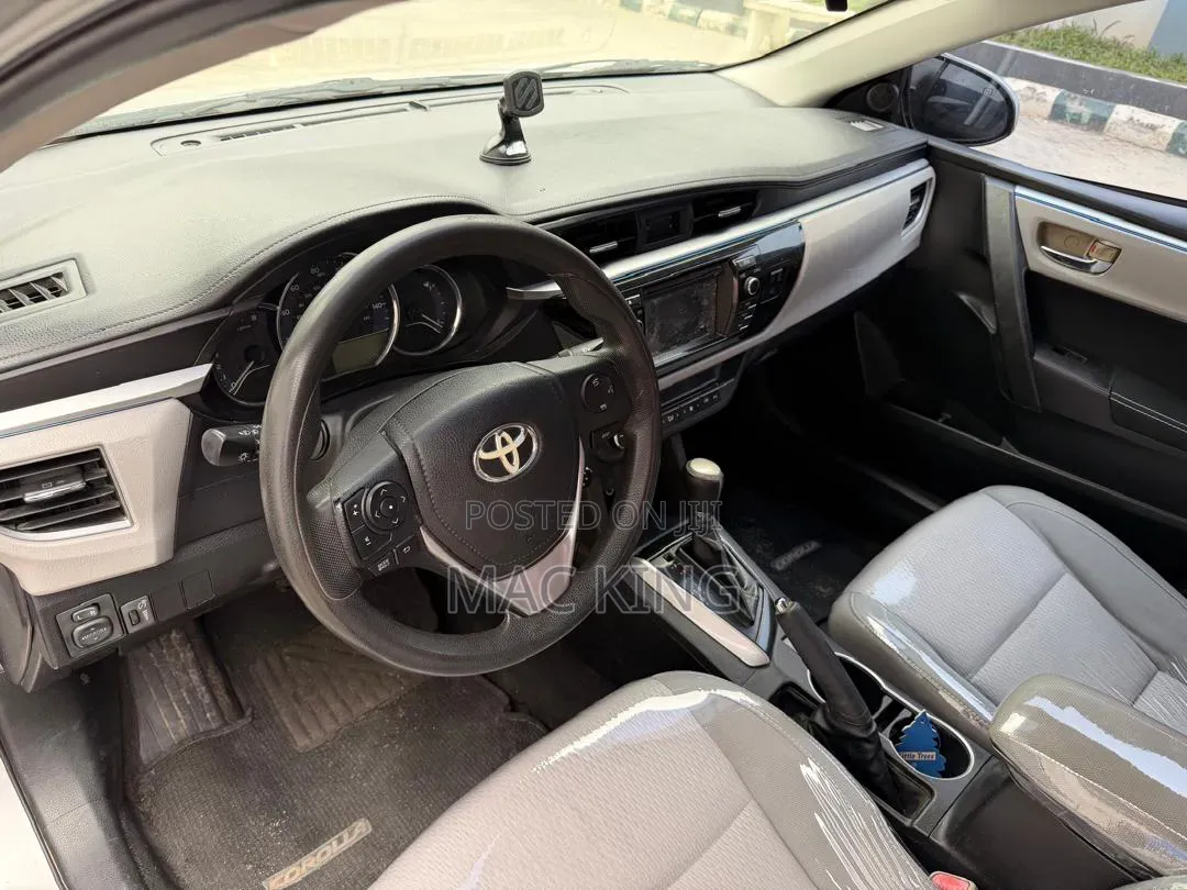 Toyota Corolla 2014 Silver