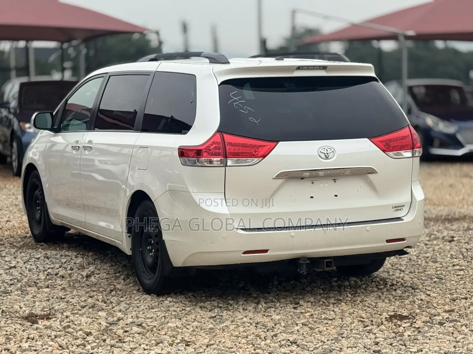 Toyota Sienna Limited 7-Passenger 4dr Minivan (3.5L 6cyl 6A) 2014 White