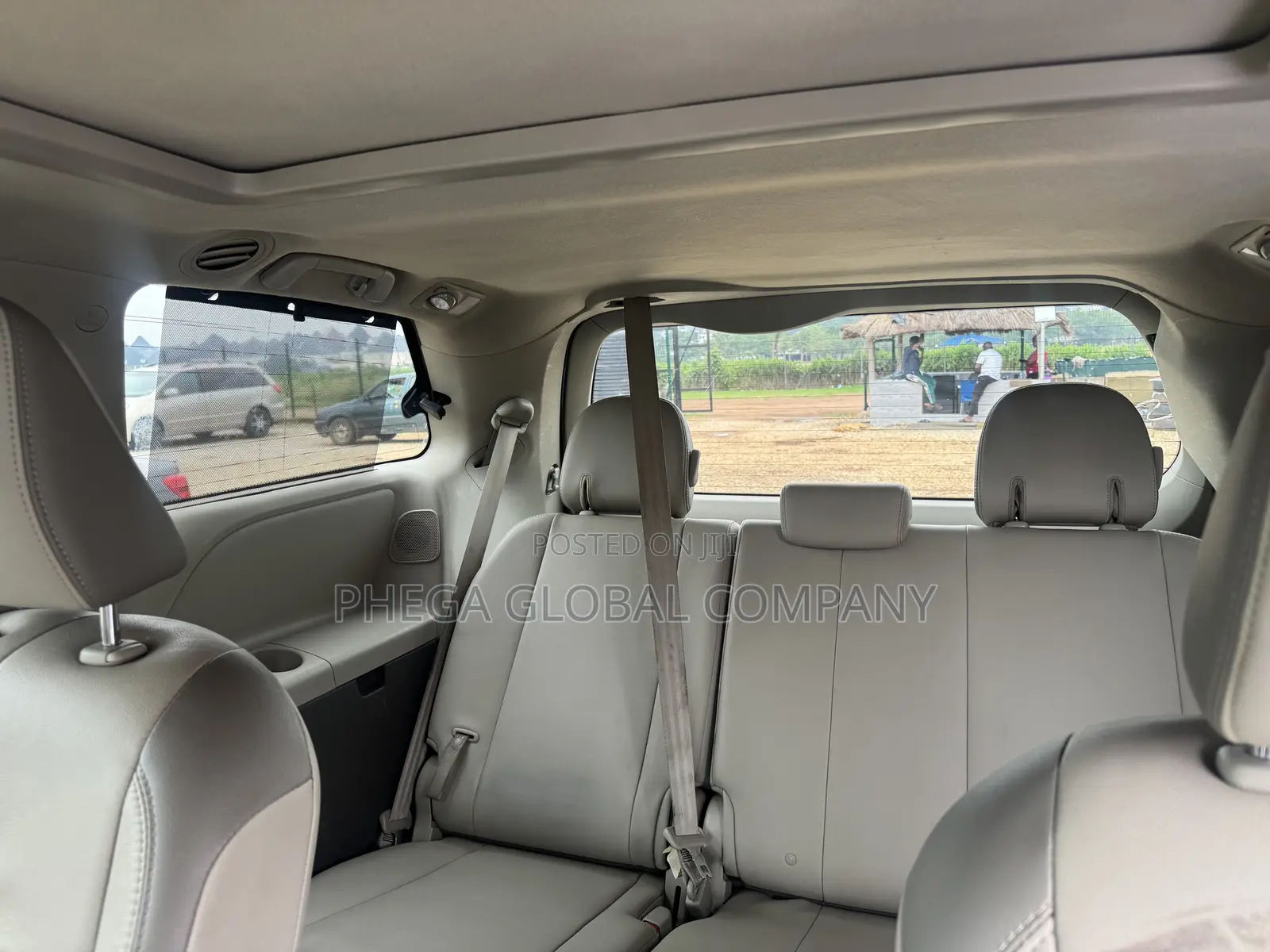 Toyota Sienna Limited 7-Passenger 4dr Minivan (3.5L 6cyl 6A) 2014 White