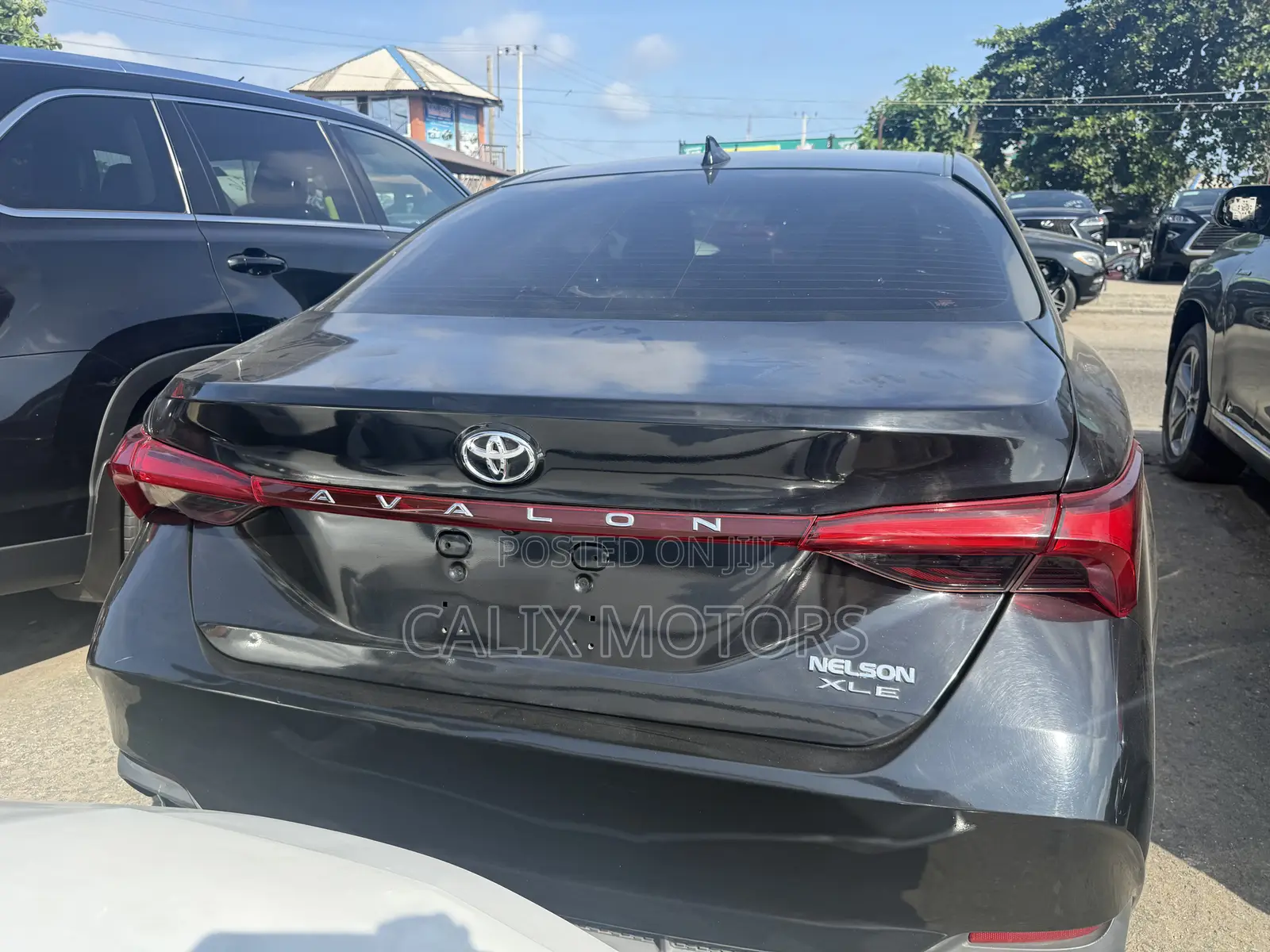Toyota Avalon 2020 Black