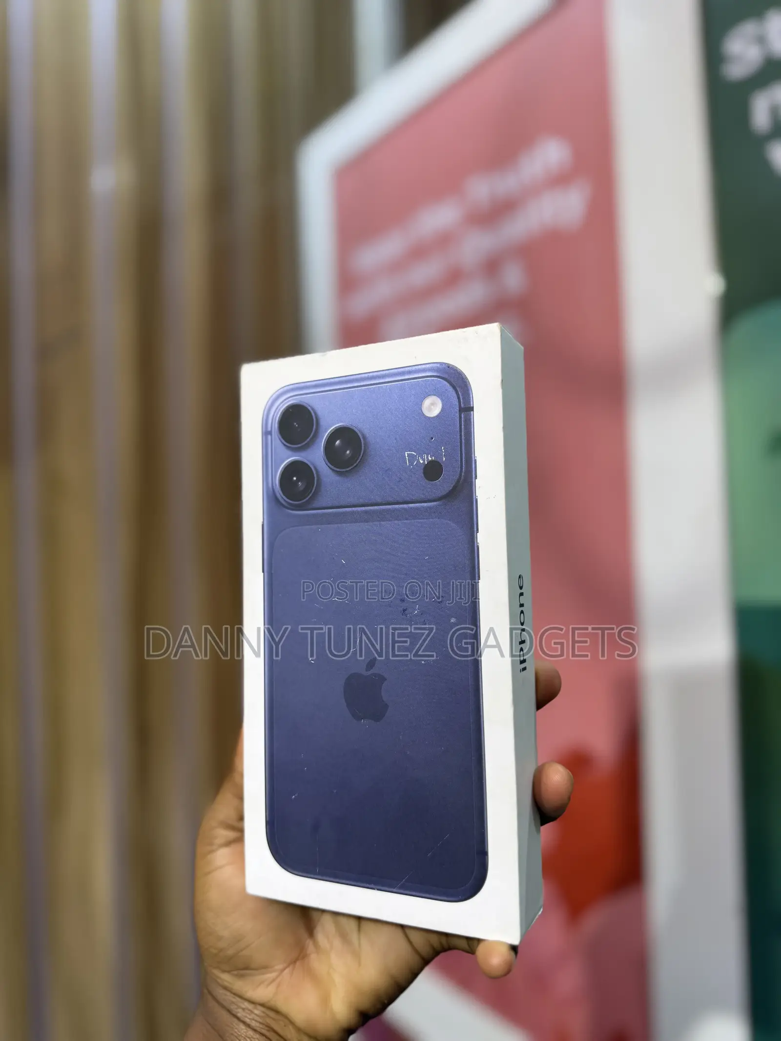 New Apple iPhone 17 Pro Max 256 GB Blue