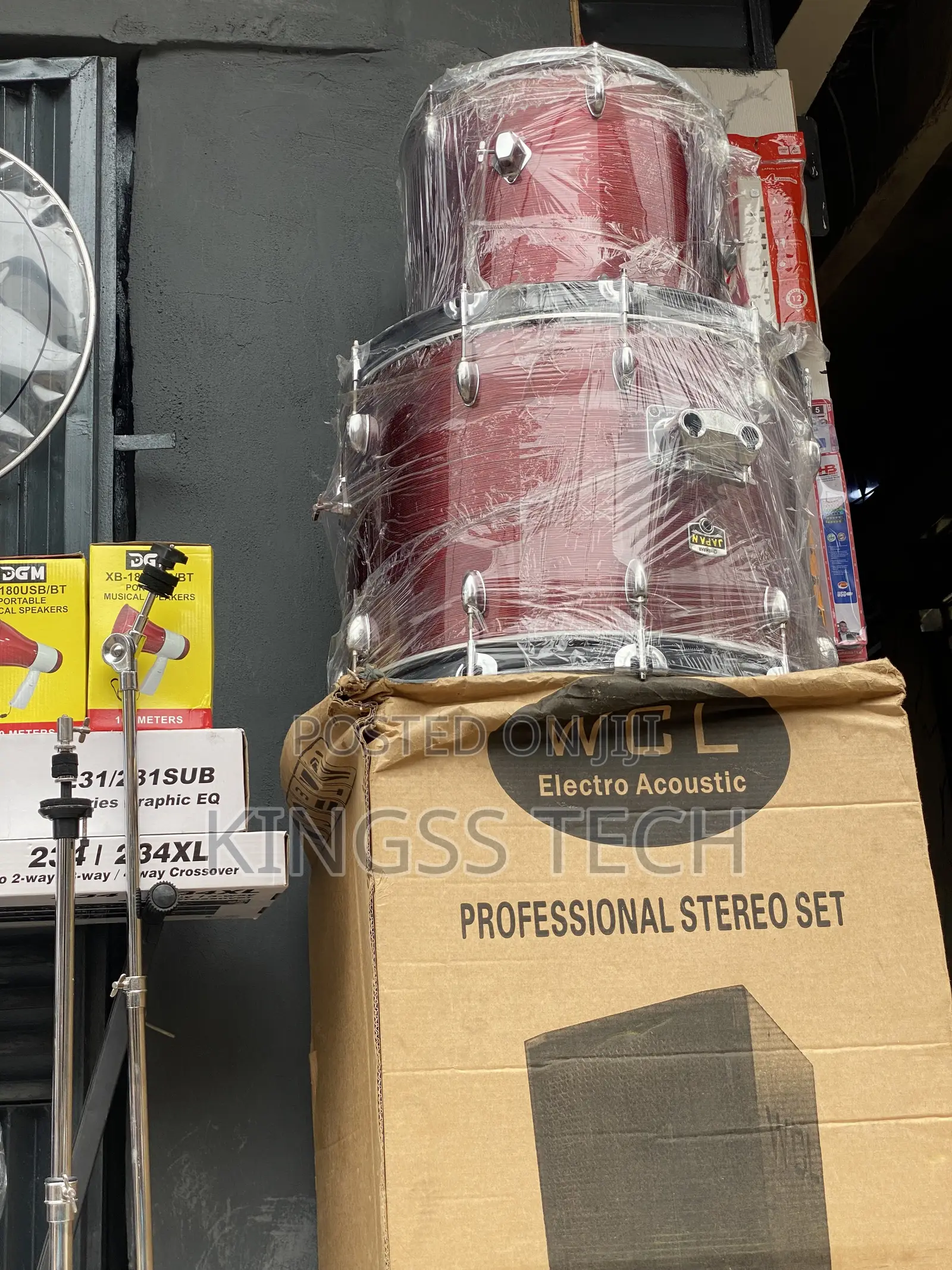 Yamaha 6 Sets Matching/Parade Drum With Cymbals