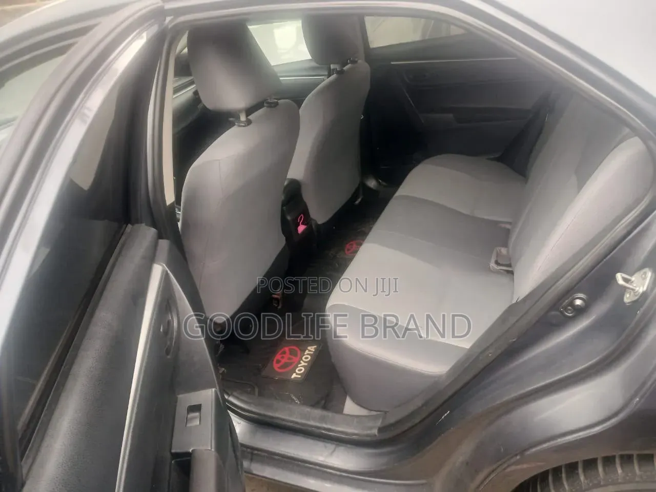 Toyota Corolla S Plus 4dr Sedan (1.8L 4cyl Manual) 2016 Ivory