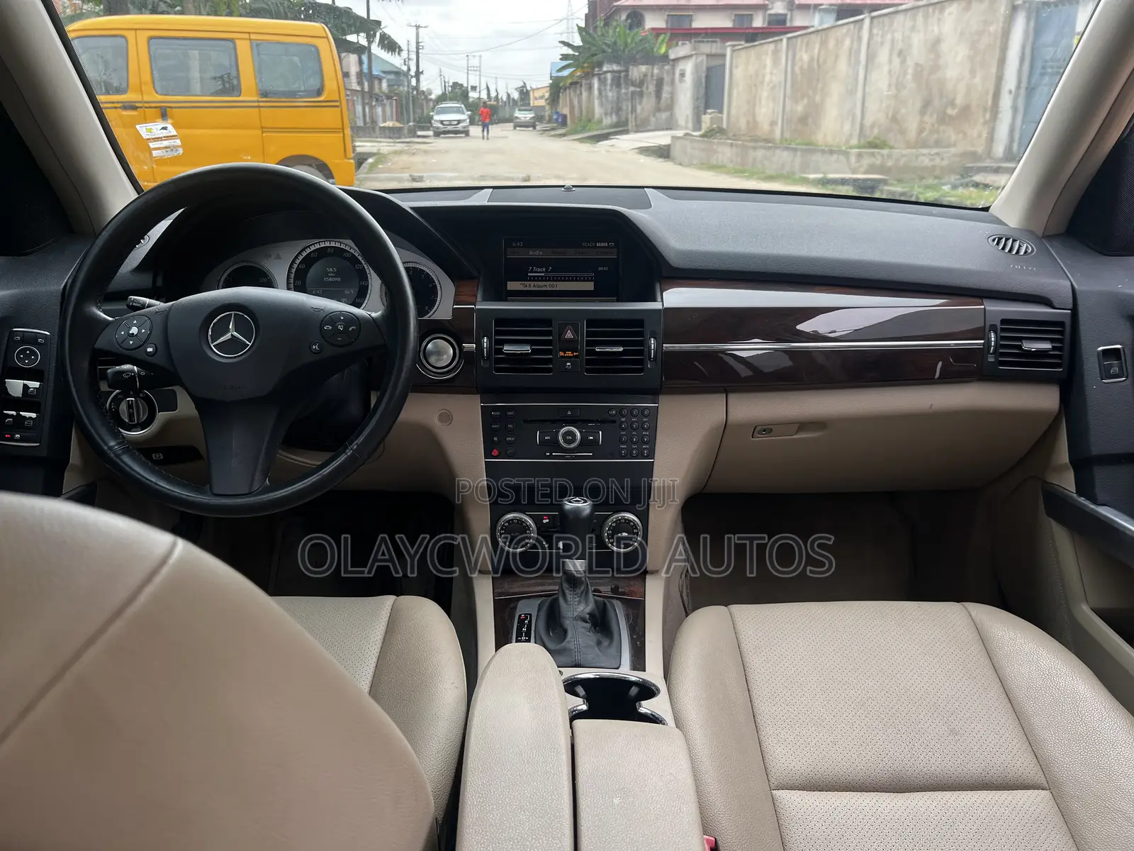 Mercedes-Benz GLK-Class 2011 Gold