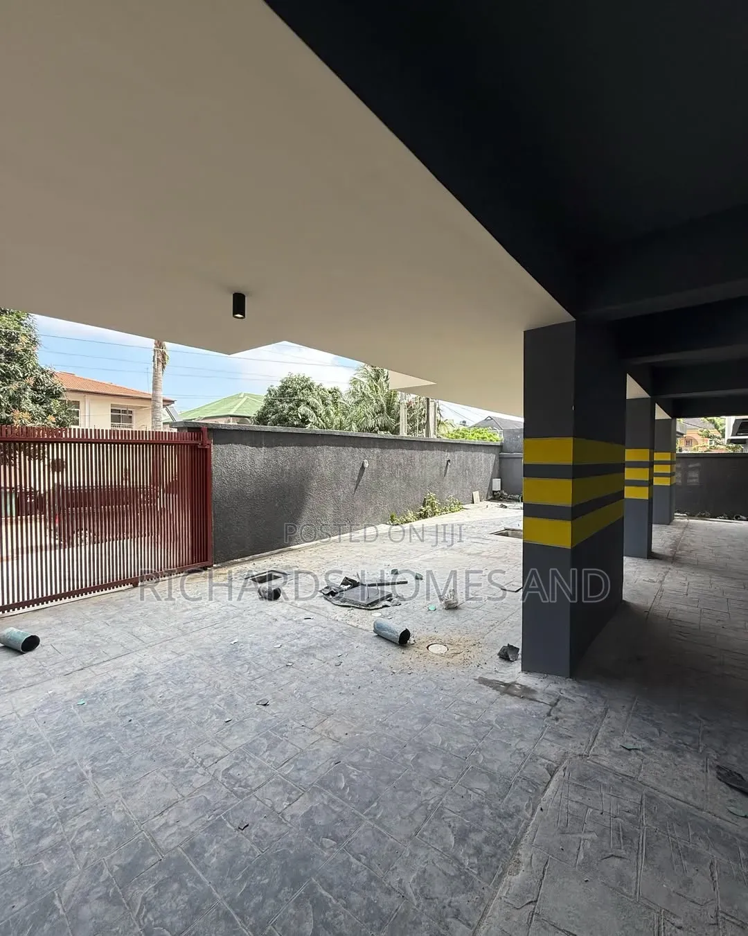 2bdrm Apartment in Lekki Phase 1 for sale