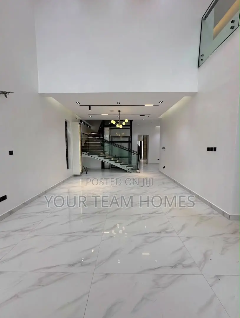 6bdrm Duplex in Apo for sale