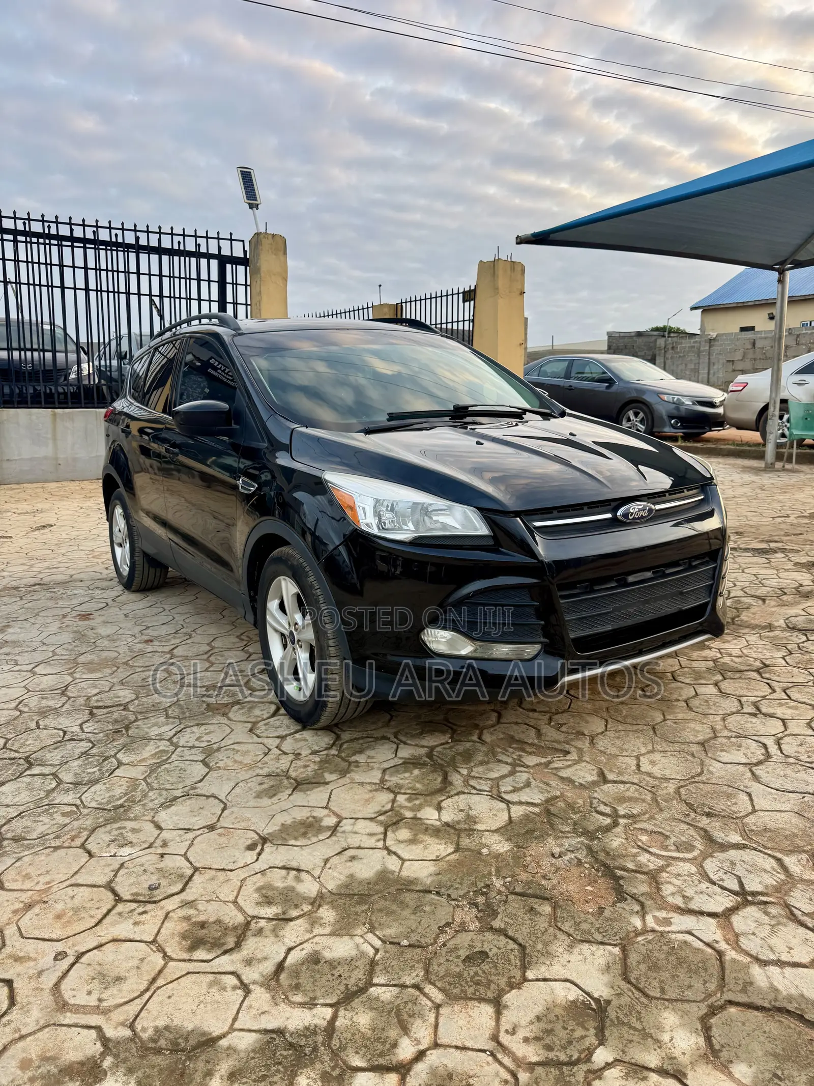 Ford Escape SE FWD 2016 Black