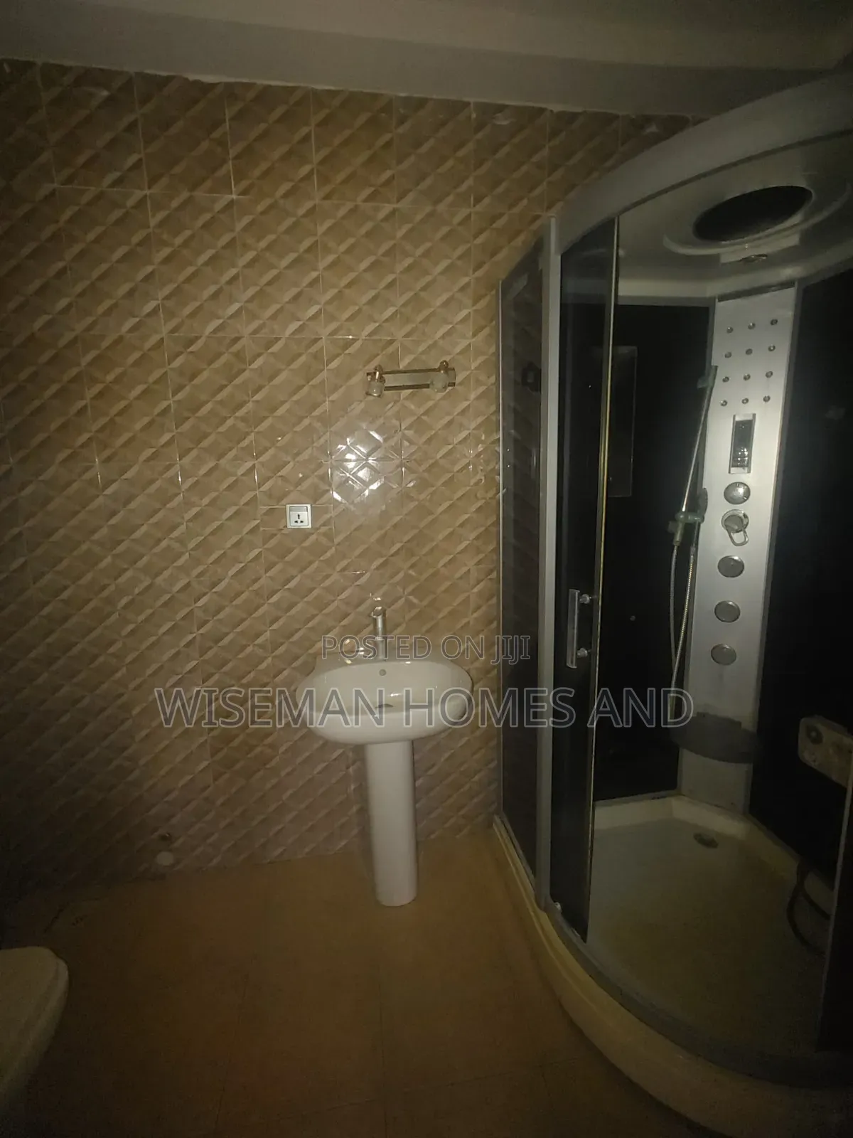 3bdrm Apartment in Blenco Axis for rent