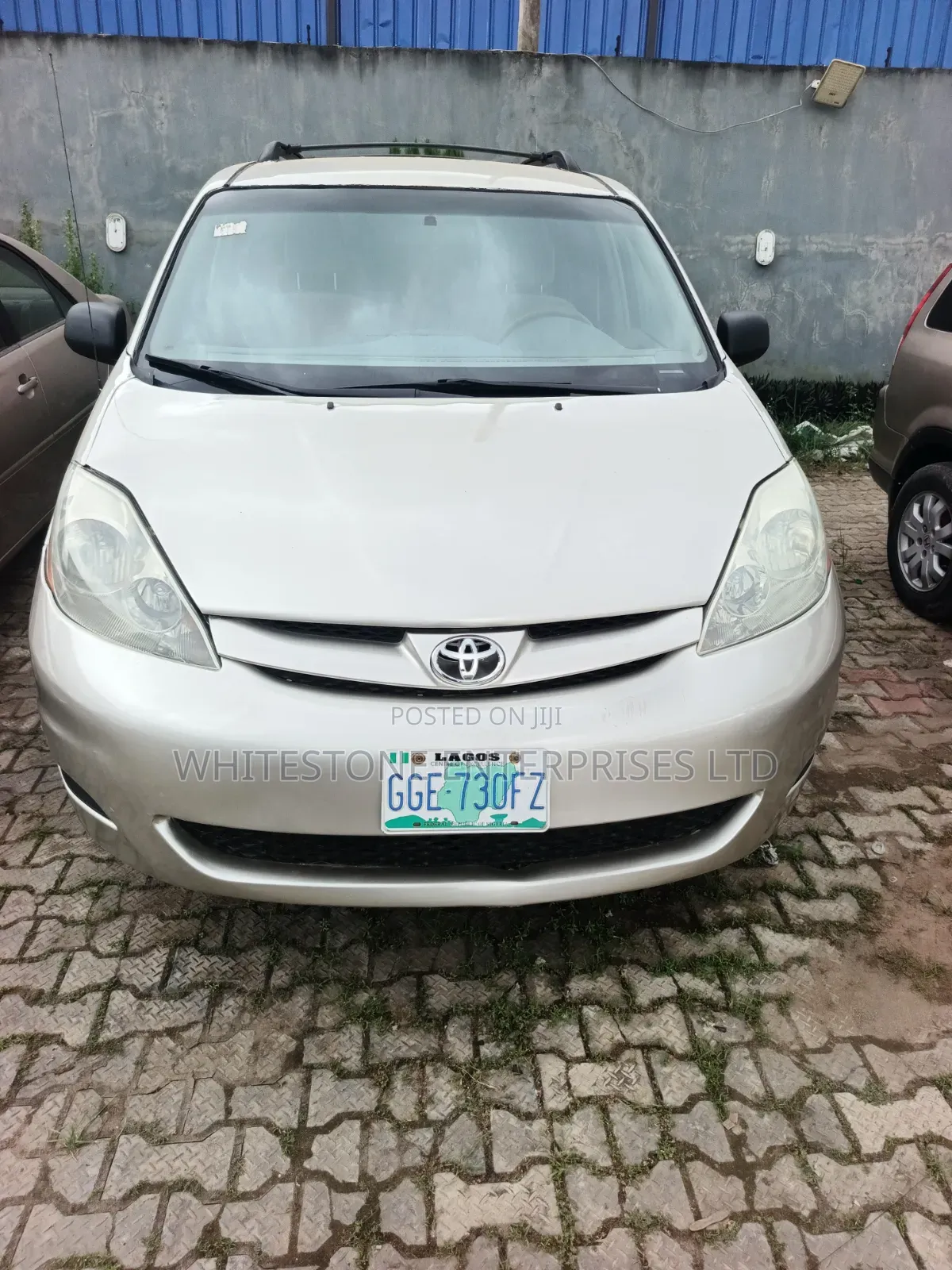 Toyota Sienna 2006 Gold