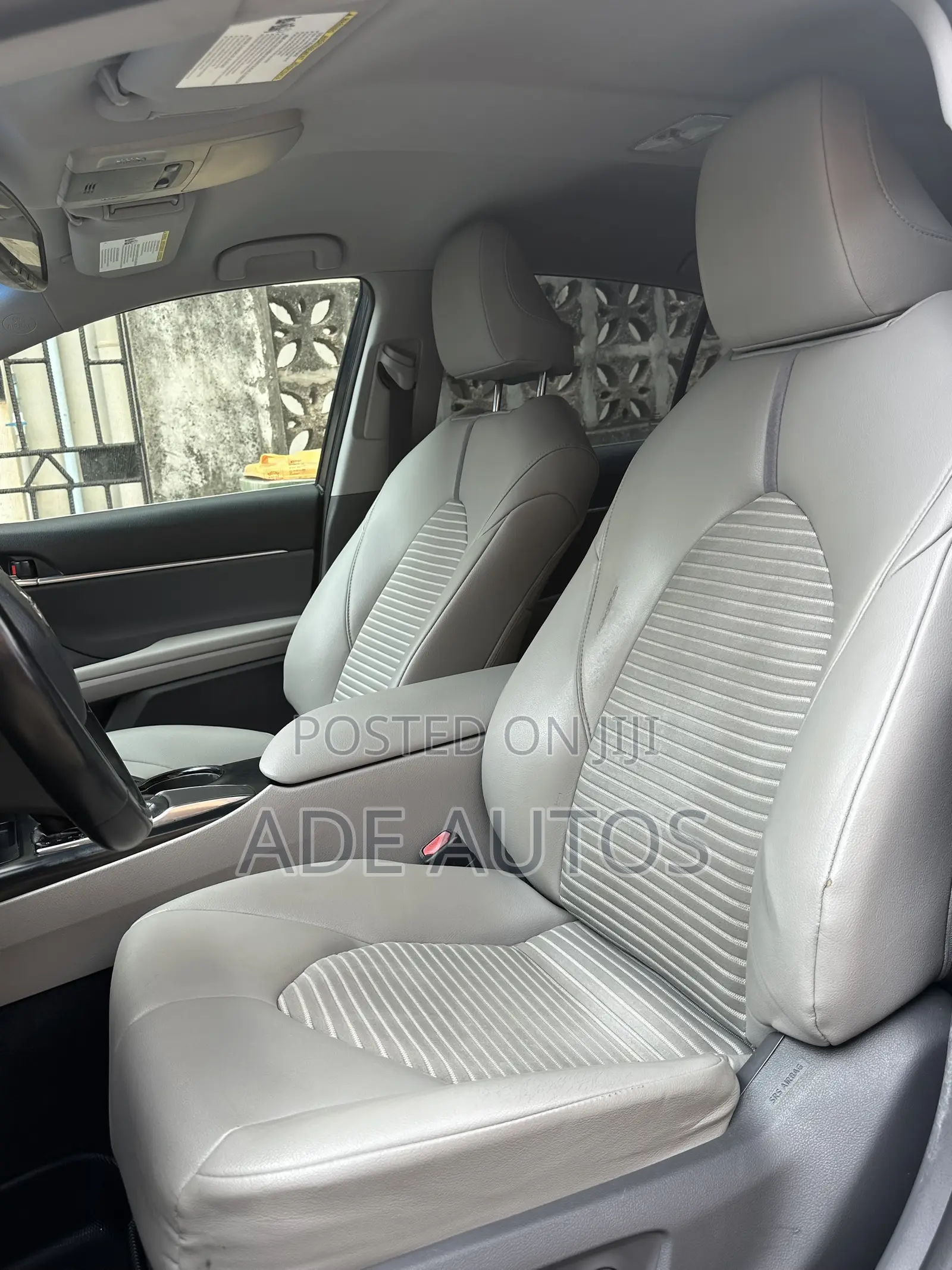 Toyota Camry SE FWD (2.5L 4cyl 8AM) 2018 Blue