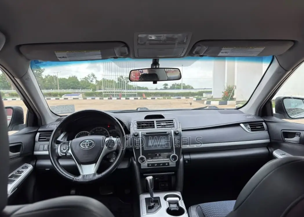 Toyota Camry 2014 Silver