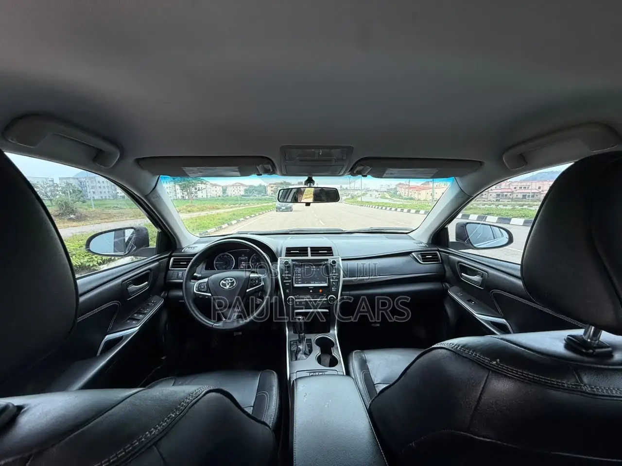 Toyota Camry XLE 4dr Sedan (2.5L 4cyl 6A) 2016 Silver