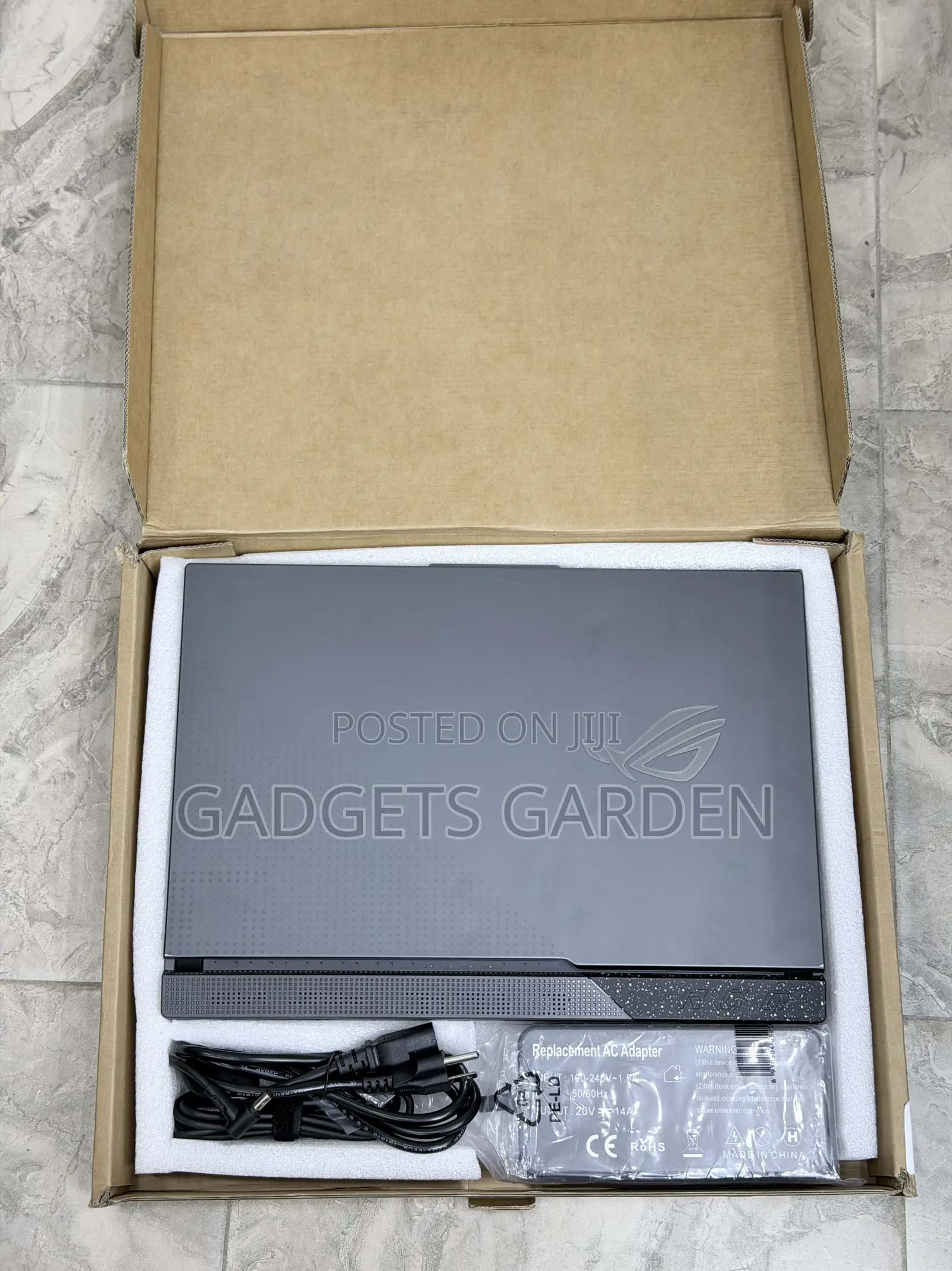 Laptop Asus ROG Strix G17 16GB AMD Ryzen 9 SSD 1T