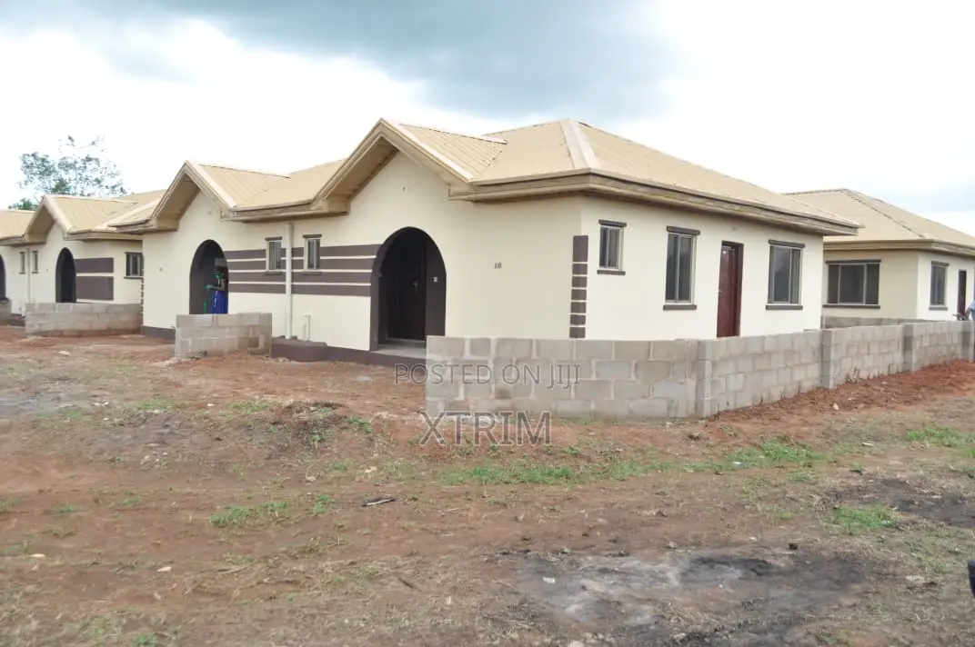 For Sale – Lafuwape, Lagos–ibadan Expressway