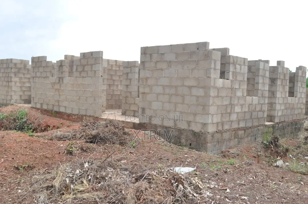 For Sale – Lafuwape, Lagos–ibadan Expressway