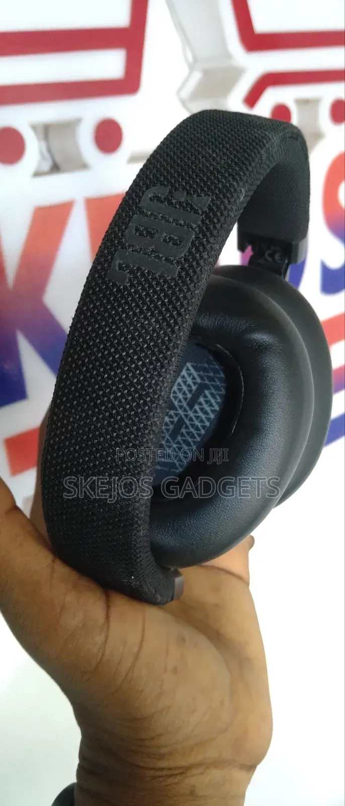 JBL Live 660NC Wireless Noise Cancelling Headphone