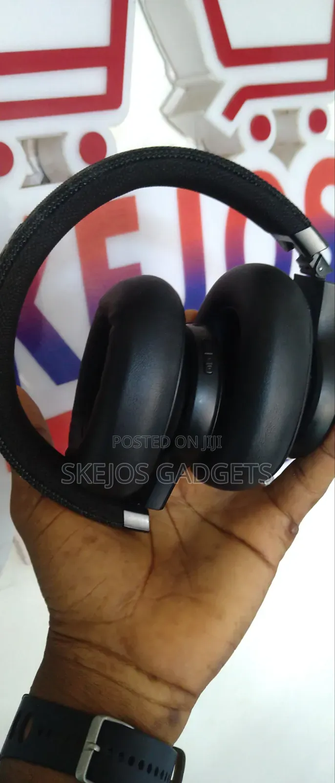 JBL Live 660NC Wireless Noise Cancelling Headphone