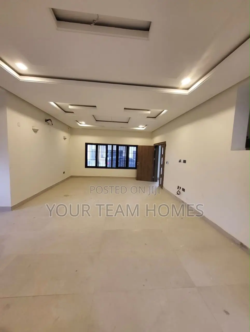 4bdrm Townhouse/Terrace in Guzape for sale