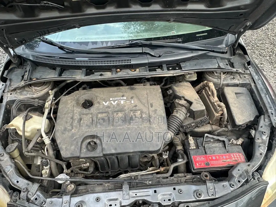 Toyota Corolla 2010 Gray