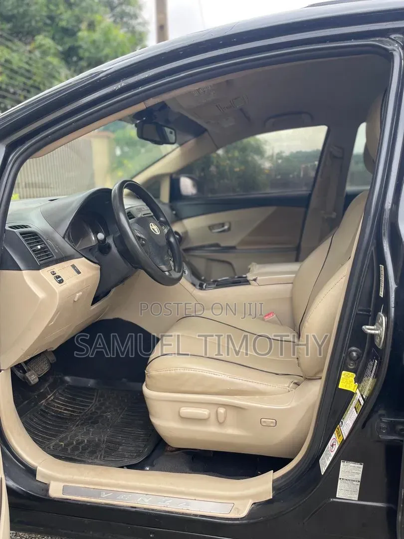 Toyota Venza 2011 Black