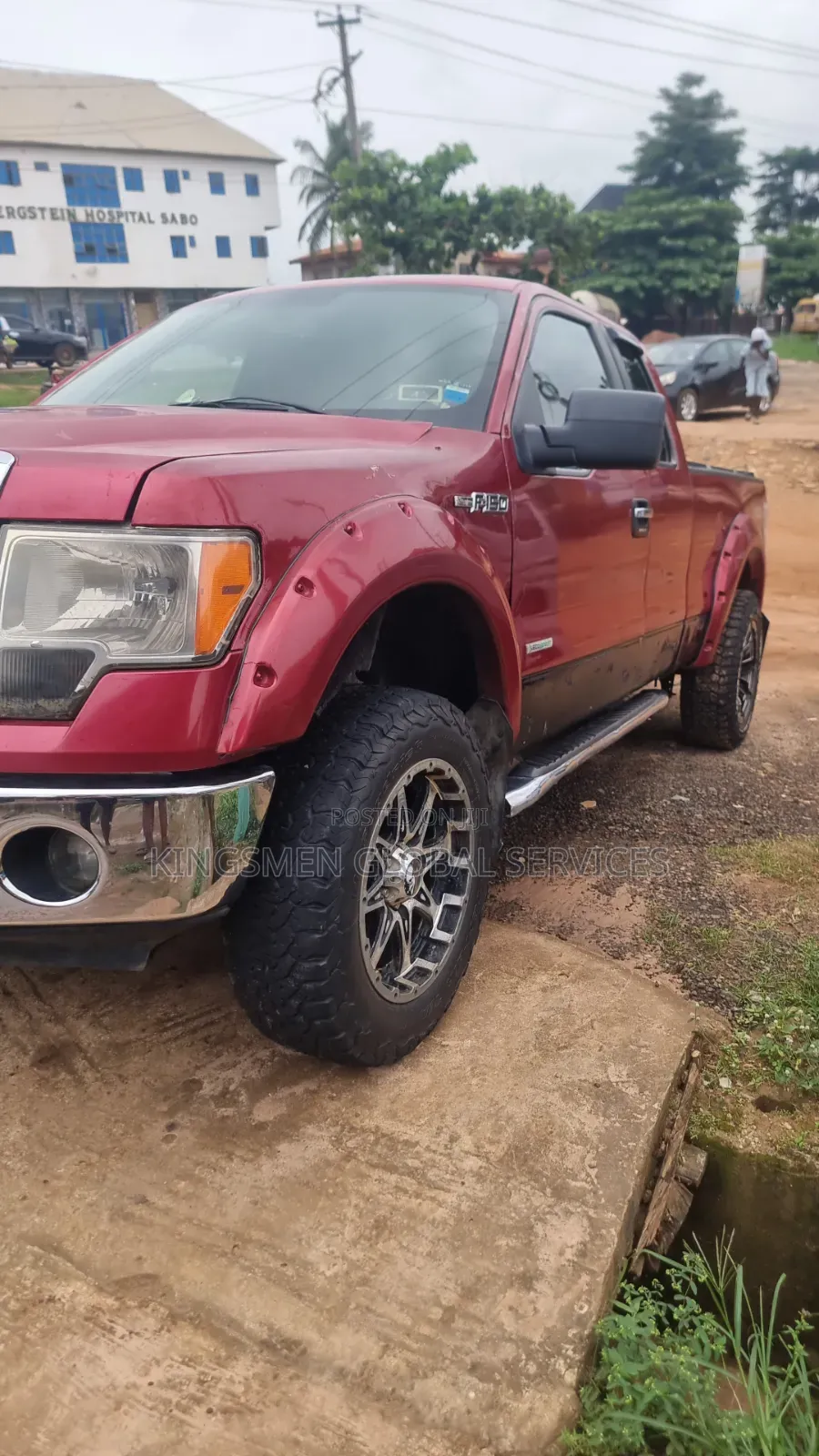 Ford F-150 2011 Red
