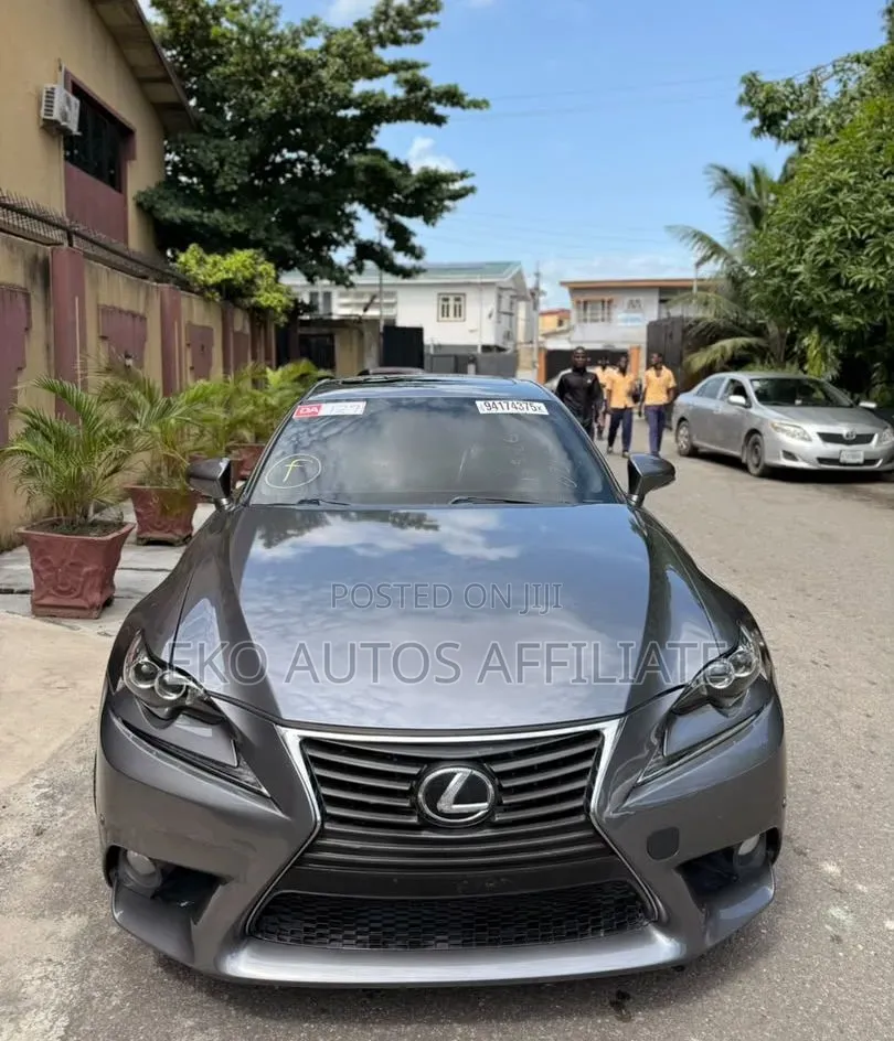 Lexus IS 2014 Gray
