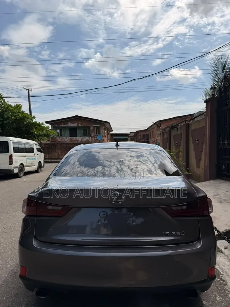 Lexus IS 2014 Gray
