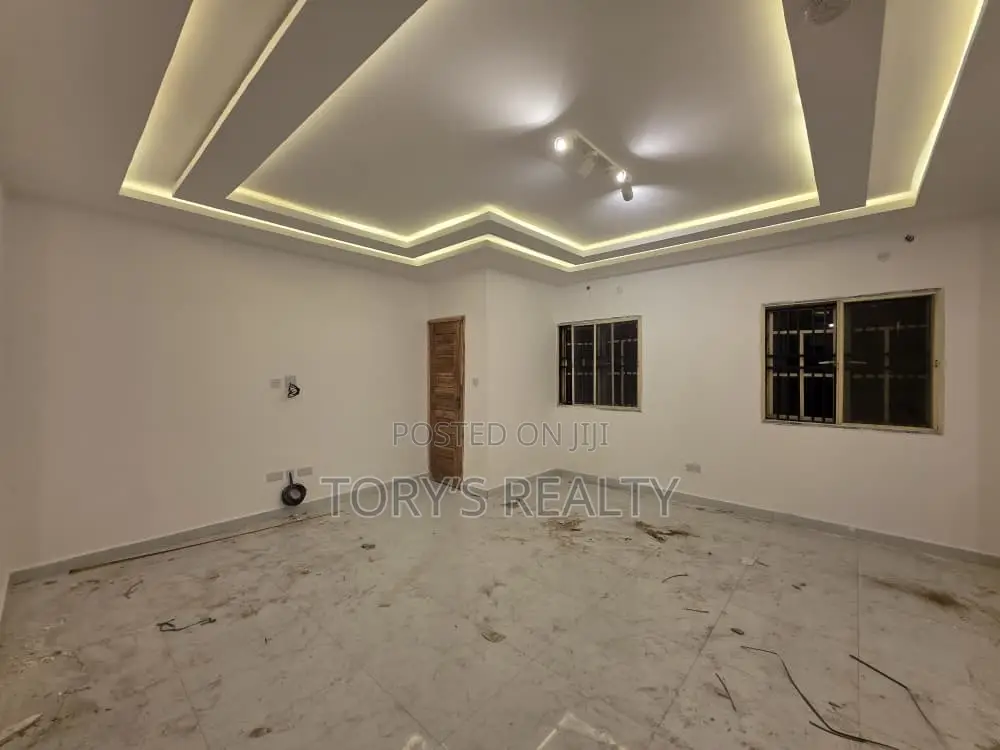 2bdrm Apartment in GRA Phase 1 for rent