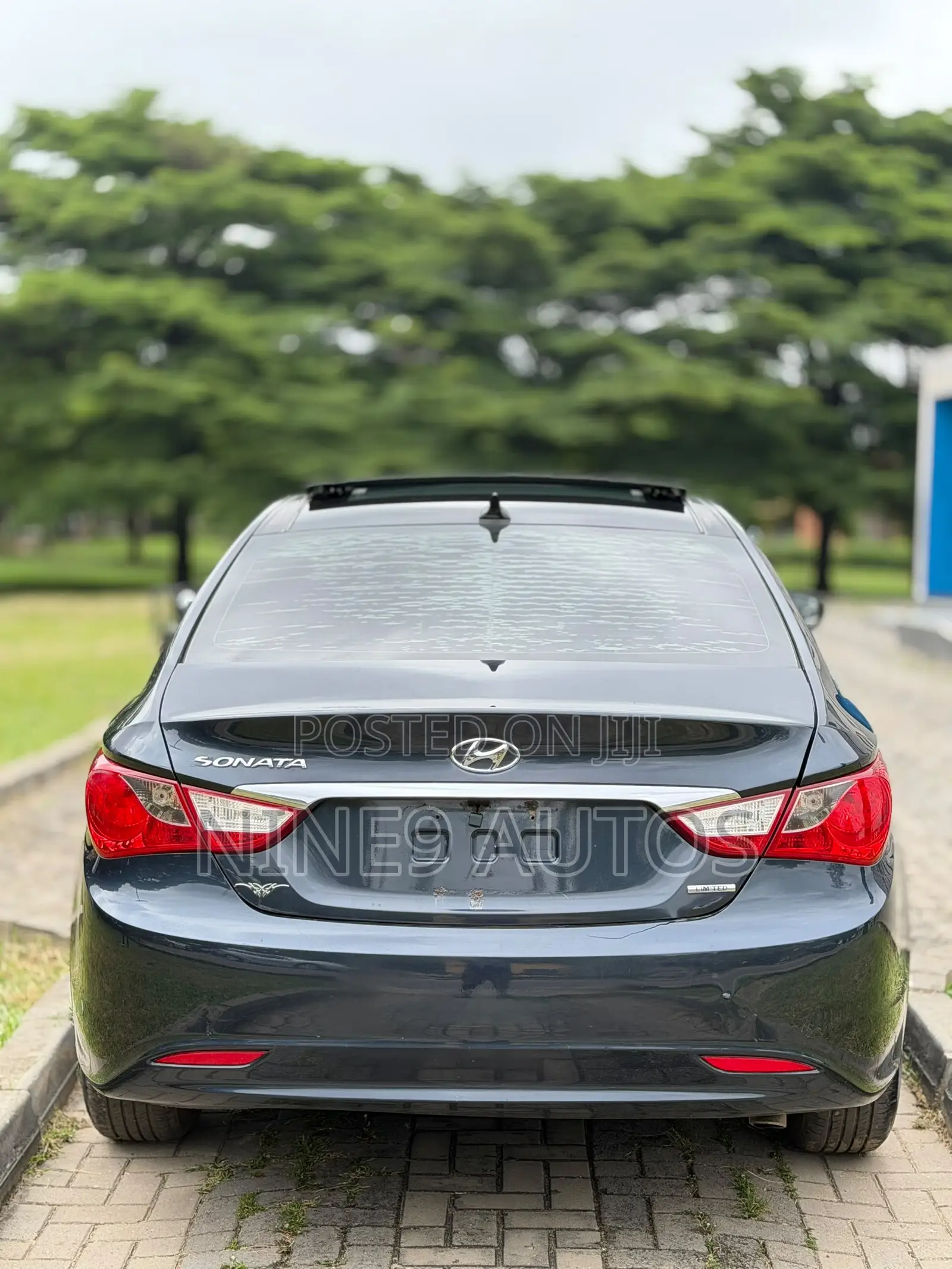 Hyundai Sonata Limited Sedan FWD (2.4L 4cyl 6A) 2013 Gray