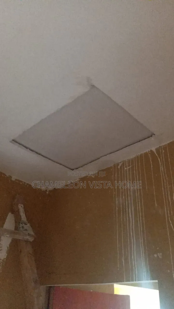 Polystyrene Pop and Parapet Facial