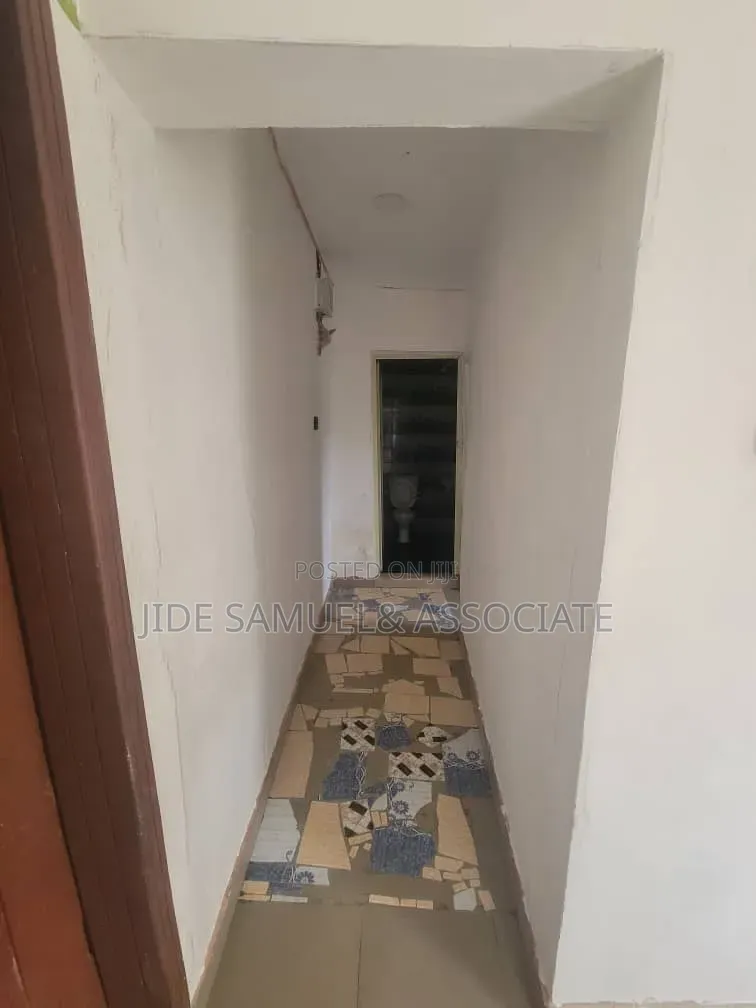 Furnished Mini Flat in Ayobo for rent