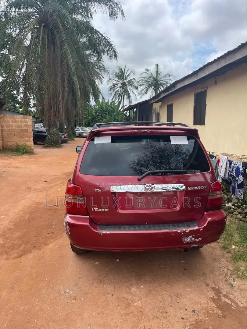 Toyota Highlander 2004 Red